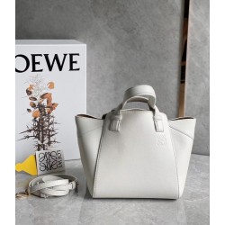 Loewe Hammock Nugget Bag In White Calfskin LS929068