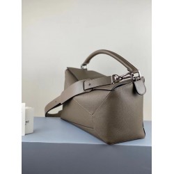 Loewe Large Puzzle Bag In Khaki Grained Leather LS929079