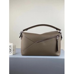 Loewe Large Puzzle Bag In Khaki Grained Leather LS929079