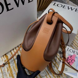 Loewe Medium Balloon Bucket Bag In Hazelnut/Tan Calfskin LS929086