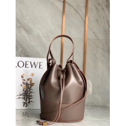 Loewe Medium Balloon Bucket Bag In Taupe Calfskin LS929088