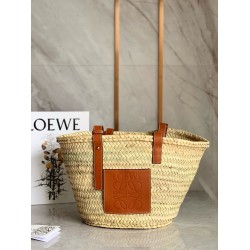 Loewe Medium Basket Bag in Raffia and Brown Calfskin LS929089