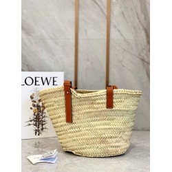 Loewe Medium Basket Bag in Raffia and Brown Calfskin LS929089