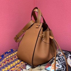 Loewe Medium Hammock Drawstring Bag In Tan Leather LS929117