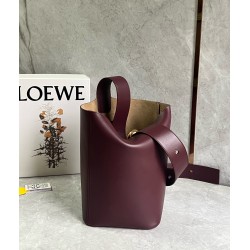 Loewe Medium Pebble Bucket Bag in Burgundy Calfskin LS929109