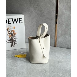 Loewe Mini Pebble Bucket Bag in White Grained Leather LS929164