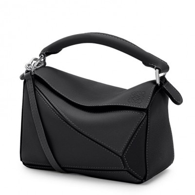 Loewe Mini Puzzle Bag In Black Calfskin Leather LS929165