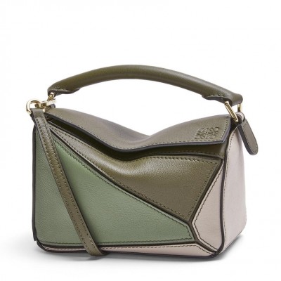 Loewe Puzzle Mini Bag In Green/Oat Calfskin LS929197