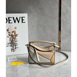 Loewe Puzzle Mini Bag In White/Warm Desert Calfskin LS929205