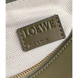 Loewe Puzzle Small Bag In Green/Oat Calfskin LS929214