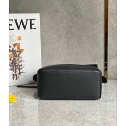 Loewe Puzzle Small Bag In Noir Classic Calfskin LS929218