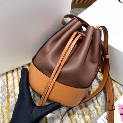 Loewe Small Balloon Bucket Bag In Hazelnut/Tan Calfskin LS929241