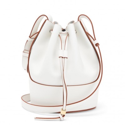 Loewe Small Balloon Bucket Bag In White Calfskin LS929243