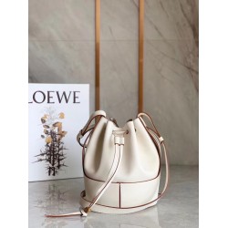 Loewe Small Balloon Bucket Bag In White Calfskin LS929243