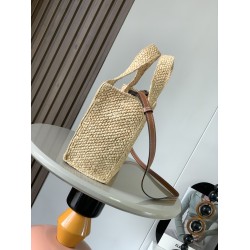 Loewe Small LOEWE Font Tote in Natural Raffia LS929260