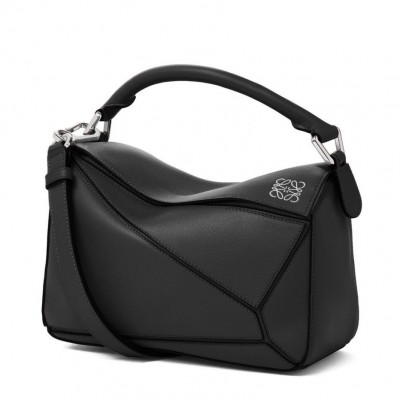 Loewe Small Puzzle Bag In Black Calfskin Leather LS929262